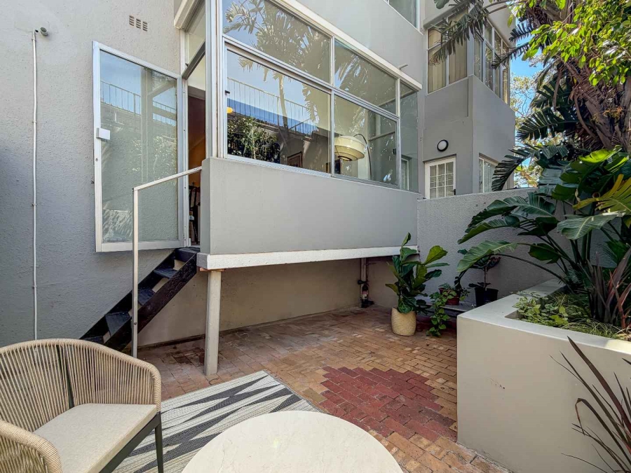 1 Bedroom Property for Sale in Three Anchor Bay Western Cape
